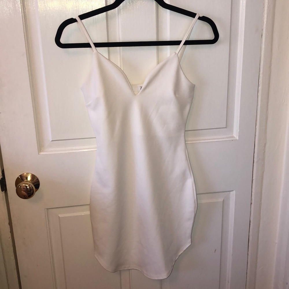white bodycon dress